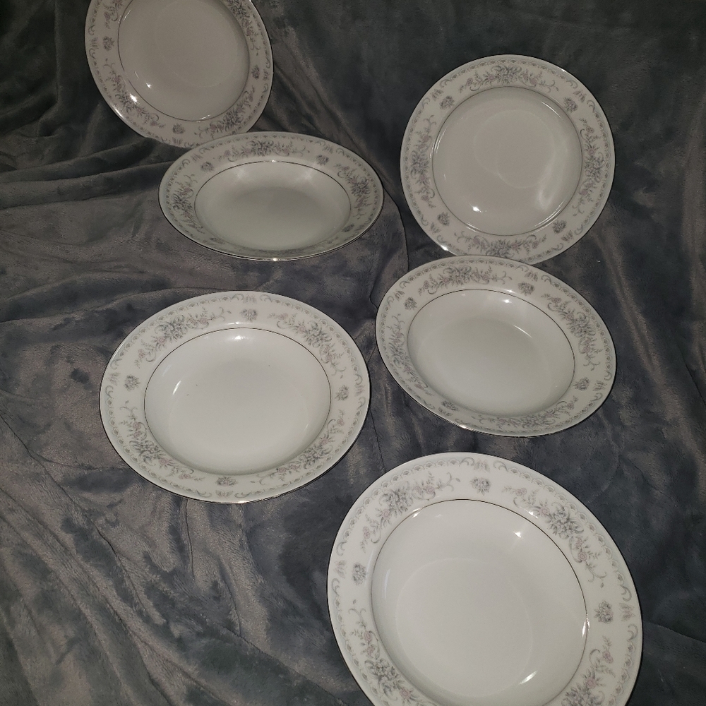 Home Beautiful MA201 misty blue design soup bowls.